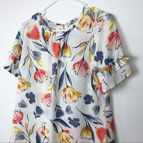 Van Heusen Floral White Short Sleeve Blouse - Picture 2 of 9